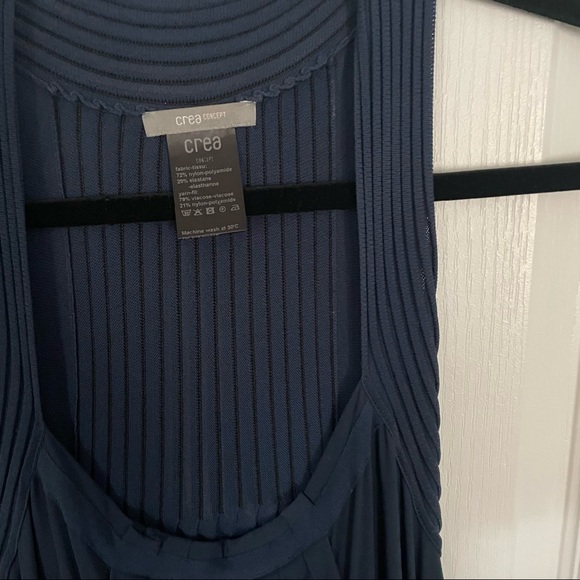 Fair navy dress - Picture 3 of 3